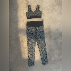 Aerie offline workout set